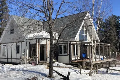 Image de Secluded cottage on Seguin river with sauna and screened in porch