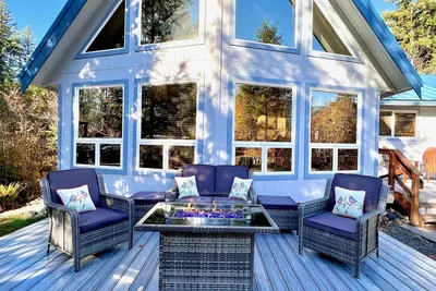 Image de Beautiful 3bd Cabin! River&Mountain Views w/ Game Room*Near Mt Rainier! Pets Ok!