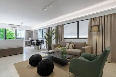 Image de Prestige Studio with Balcony by Aura Homes -A