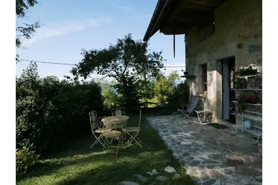 Image de Entre lac et montagne, gîte dans une ancienne ferme rénovée