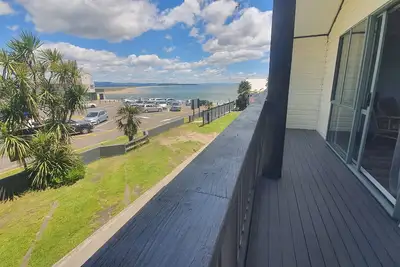 Image de The Mayor Villa awaits your arrival, right on the beach front in Historic Maketu