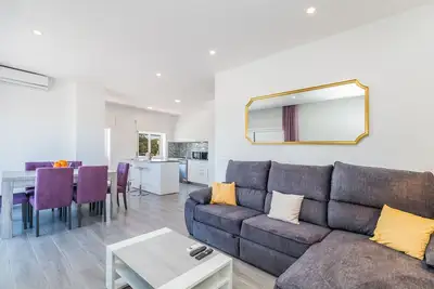 Image de Aquazul: Perfect Views | Near Downtown & Beach