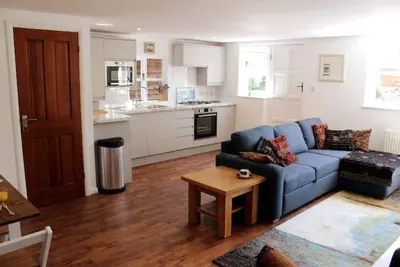 Image de Inclusive, child-friendly, dogs welcome, garden area, near pubs/river/golf