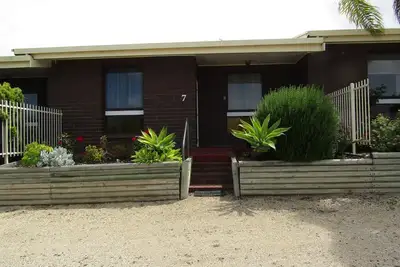 Image de Comfortable 2 bedroom Unit - Off Peak Special!