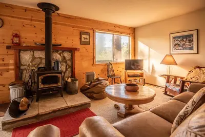 Image de Serenity Now! : 2  Br, 2  Ba Cabin or Bungalow in Dorrington, Sleeps 4