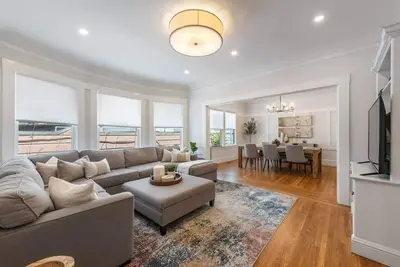 Image de Updated 3br Residence with Bonus Space in Central Richmond, Near Parks, Dining & Muni Access