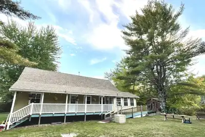 Image de River front house with Hot Tub!