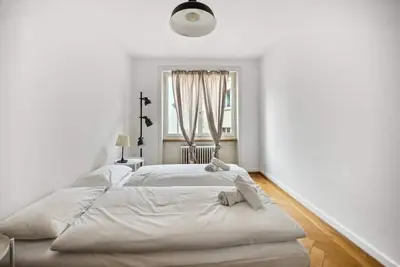 Basic Apartment in vibrant residential part of Zh!