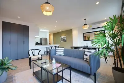 w* | Scenic 2br in Casco Viejo