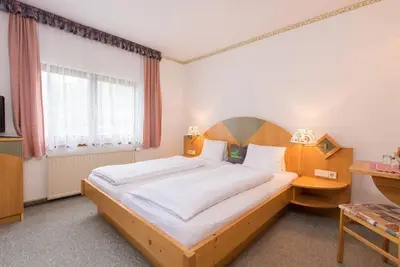 Image de Double room mountain view - Hotel Mölltalerhof