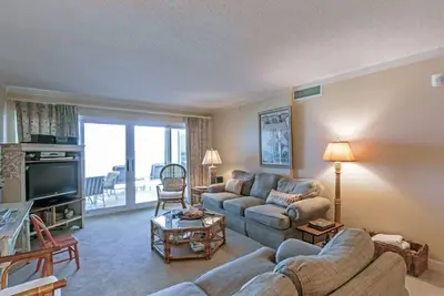 Image de Sandy Key 338 third floor -Beachfront view -No Hassle Check Out
