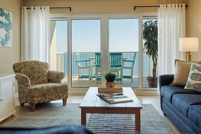 Image de Sandy Key 811- 8th floor -Beachfront view -No Hassle Check Out