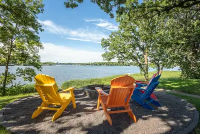 Image de Lake home with great views of Alexandria