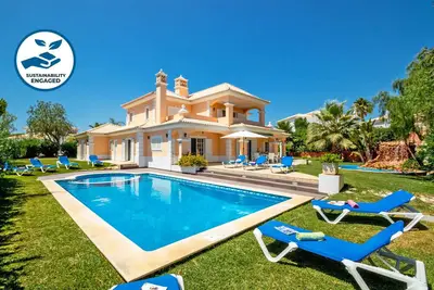 Image de Holiday home w/ heatable pool & Bbq