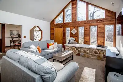 Image de Large Lake of the Ozarks Private Home on Water, Close to All Attractions