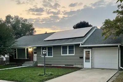 Image de Clean, fun, comfy ranch home near parks, 2. 5 mi to Mayo w Pingpong and Playroom