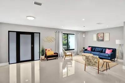 Image de Gorgeous 5br Villa +Heated Pool!