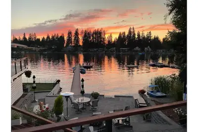 Image de The Lake Cottage at Camp Midles