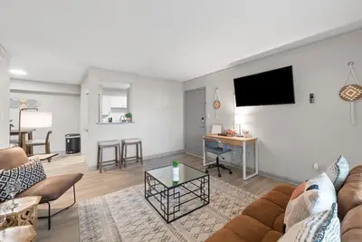 Image de Boho Chic 2bedroom walking distance to the Battery