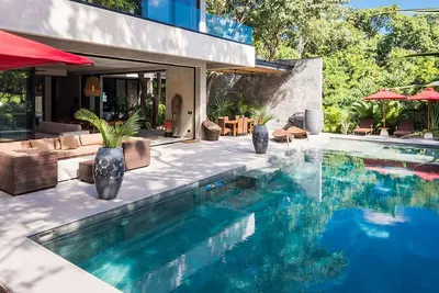 Image de Kaa Nah - 5 Bedroom Modern Villa in gated community w/ chef