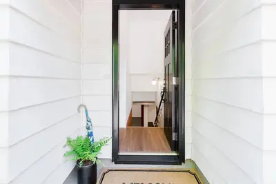 Image de Spacious Mid-Century Apartment in Woodstock