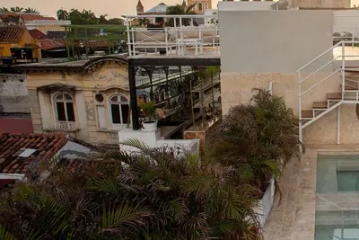 Image de Sol De Alba - Old City 13 Bdr 14. 5 Baths Pool Rooftop Bar Staff