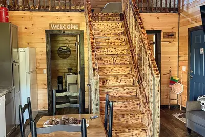 Image de Lazy Oak Cabin in the Red, WiFi, Hot Tub, great proximity to Red River Gorge