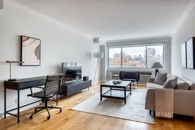 Image de Charming Lenox Hill 2br w/ Elevator & Doorman, by Blueground