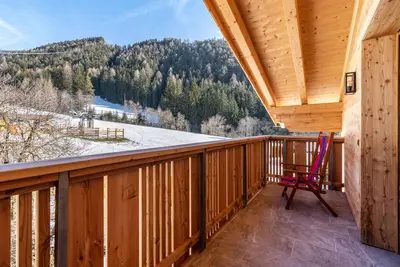Image de Appartement de vacances \"Balbeinhof Apt Gams\" avec vue sur les montagnes, balcon et Wi-Fi.