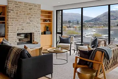 Image de Genoa | lakefront apartment | close to town