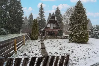 Image de Maison de vacances tranquille à Suhl avec sauna