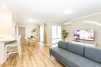 Image de Modern 4x2 Perth house near Stadium/Casino/Airport