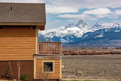 Image de Private Retreat with Expansive Teton Views