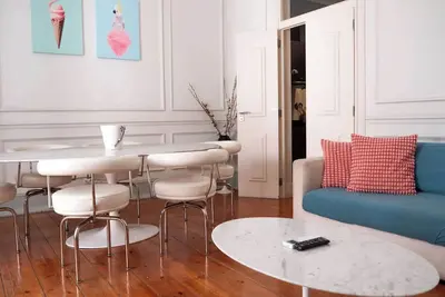 Image de Soriano 4 - 5 bedroom apartment in Chiado!