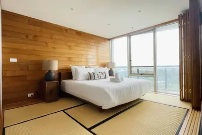 Image de Spectacular 3br apt on St Kilda Rd Free Parking