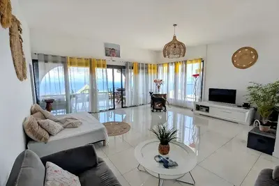 Image de Maison avec vue sur l'océan et jacuzzi à 10 mn de la plage