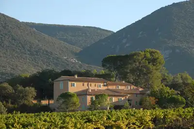 Image de Magnifique bastide avec piscine, en face du Colorado Provençal, sans vis-à-vis