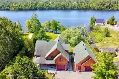 Image de Le Grandes-Piles, rivière navigable, spa et ski