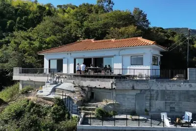 Image de 1 Bedroom House with Beautiful Ocean View for 12 Ppl
