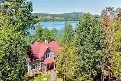 Image de Chalet Nouvelle-Angleterre spa