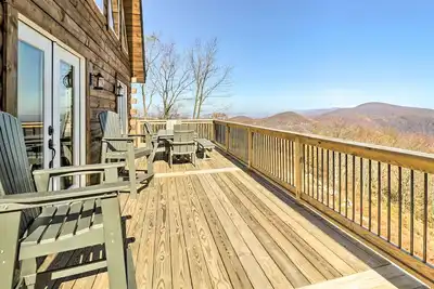 Image de Peaceful Free Union Cabin w/ Deck & Mtn Views