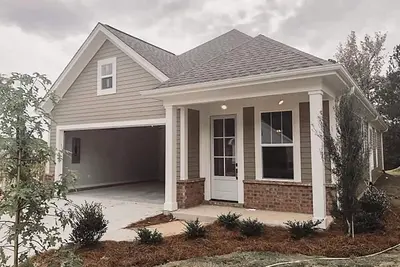 Image de Cozy Modern Townhouse 10 Minutes from the Historic Oxford  Square