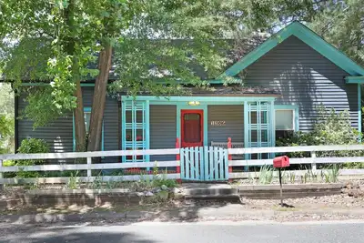 Image de Vintage Cottage less than 3 mi from Duke Hospital