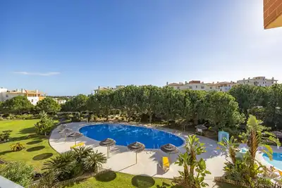 Image de Upper Floor Spacious and Warm Pool View 2-Bed at Parque da Corcovada Albufeira