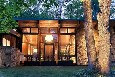 Image de Hudson Valley Mid Century Monroe Bungalow -1 hr from Nyc - Gourmet Kitchen