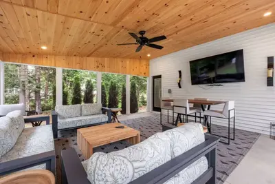 Image de Luxury Retreat in the Mountains!