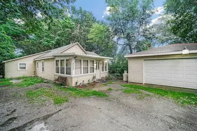 Image de HardRock Hideaway - 5br, Cozy, Steps from Casino!