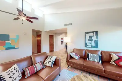 Image de Stunning Desert Views, Minutes to World-Class Golf & Outdoor Adventures!