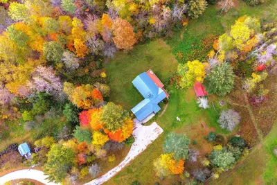 Image de 15 Minutes to Killington - 2 Living Rooms - Private Mountain Views