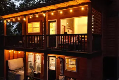 Image de Exquisite views of Shawnee National Forest seen from a private, covered hot tub.